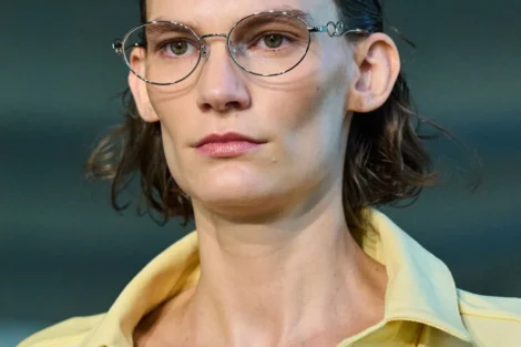 1. Brillentrend: 90s Brillen (Bild: © Launchmetrics SpotlightSM)