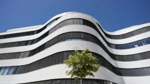 10 Jahre überbetriebliche Lehrlingsunterweisung im AWZ Karlsruhe Ein Erfolgsmodell