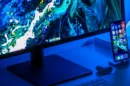 Blaulicht durch Bildschirme: Was Augenoptiker zur Wirkung und Relevanz wirklich wissen sollten