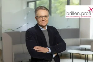 Brillen-Profi erweitert Geschäftsführung: Dr. Norbert Rehle verstärkt das Führungsteam