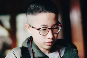 CATHAY-Studie 2026 zu Myopie: DOT-Brillengläser bremsen Kurzsichtigkeit bei Kindern um bis zu 67 %