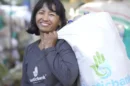 CooperVision veröffentlicht neues Video zum World Cleanup Day: Recycling-Initiative in Indonesien im Fokus
