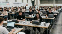 Digitale Gesellenprüfung setzt sich durch Augenoptik-Azubis werden immer öfter digital geprüft
