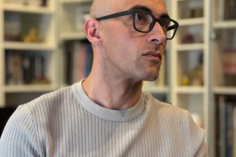 Halo Smart Glasses (© Brilliant Labs)