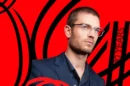 J.F. Rey wird 40 – und feiert die Kunst, Konventionen zu brechen