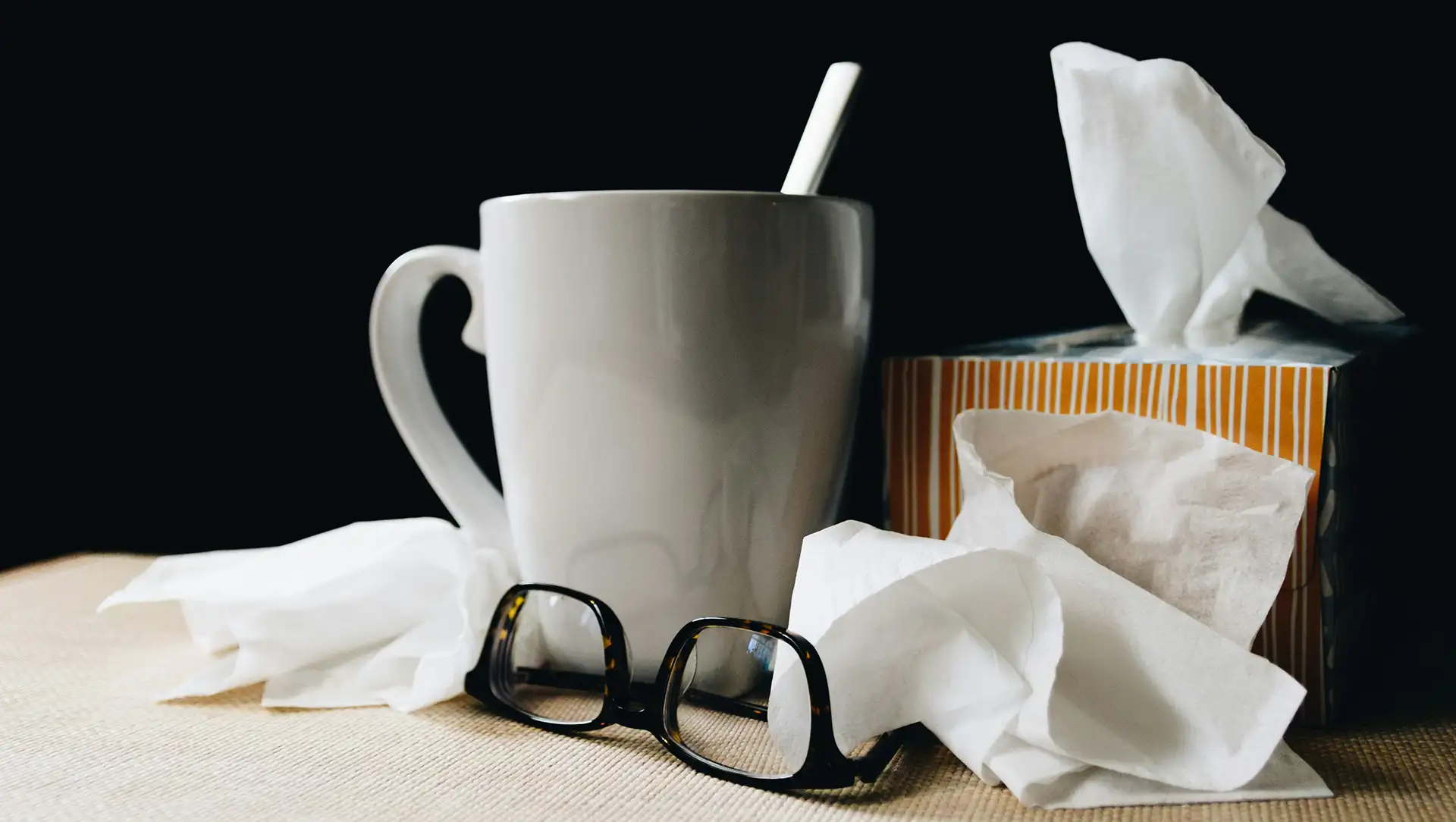 Kontaktlinsen bei Erkältung – Ein Risiko für die Augen