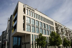 Mister Spex senkt Umsatzprognose 2025 und setzt auf Profitabilität