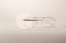 Mister Spex startet mit Premium-Brillengläsern von HOYA durch