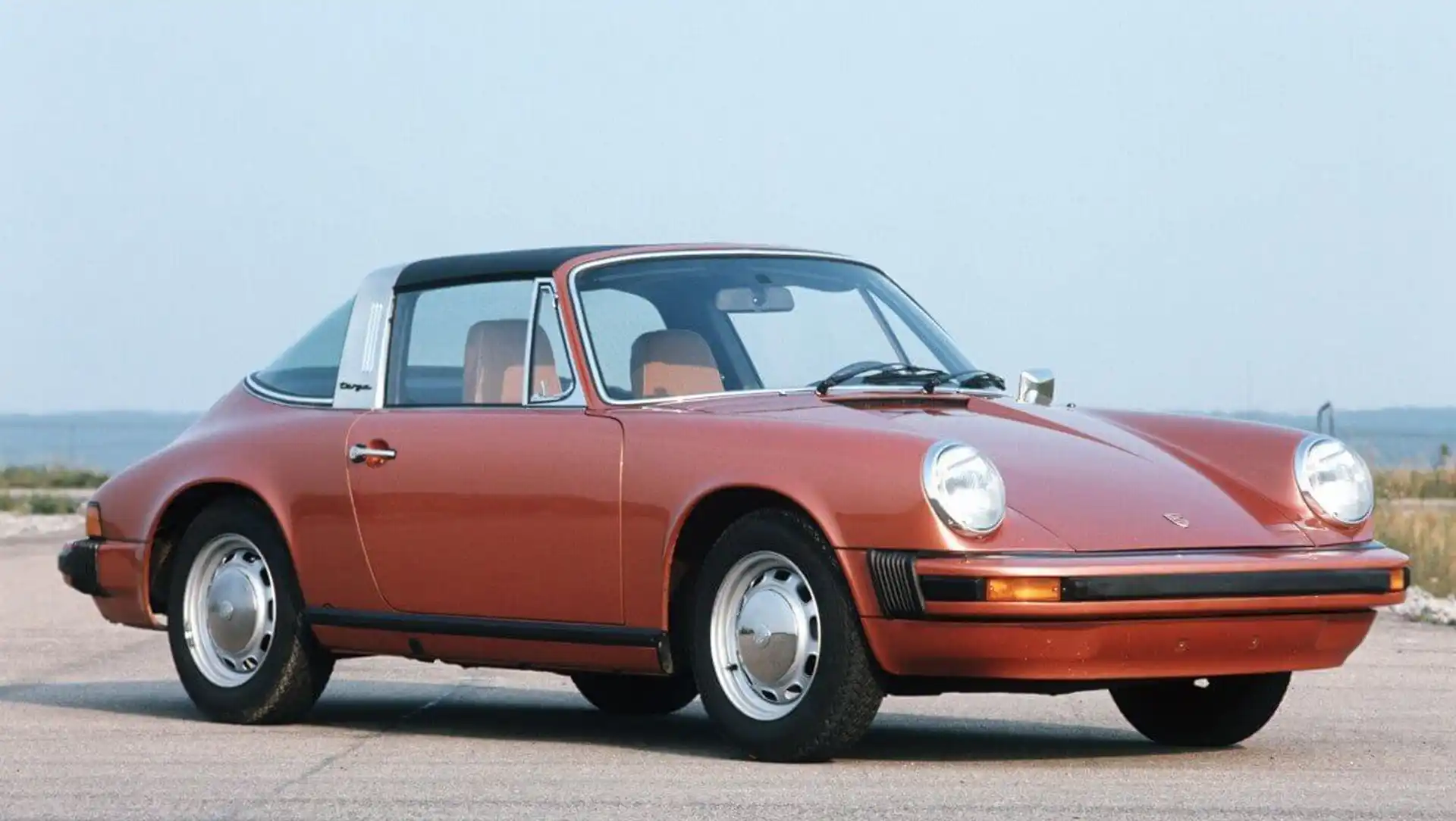 60 Jahre Porsche 911 Targa Jubiläum mit der Brille Porsche Design P8954