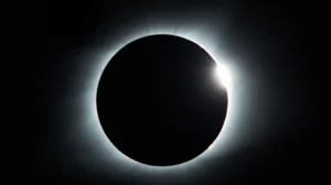 Sonnenfinsternis am 12. August 2026: So beobachten Sie das Himmelsschauspiel in Deutschland sicher