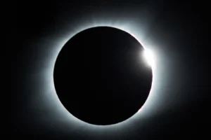 Sonnenfinsternis am 12. August 2026: So beobachten Sie das Himmelsschauspiel in Deutschland sicher