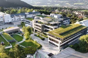 US-Zölle erschüttern Tiroler Premiumoptik: Warum Swarovski Optik jetzt Personal abbaut